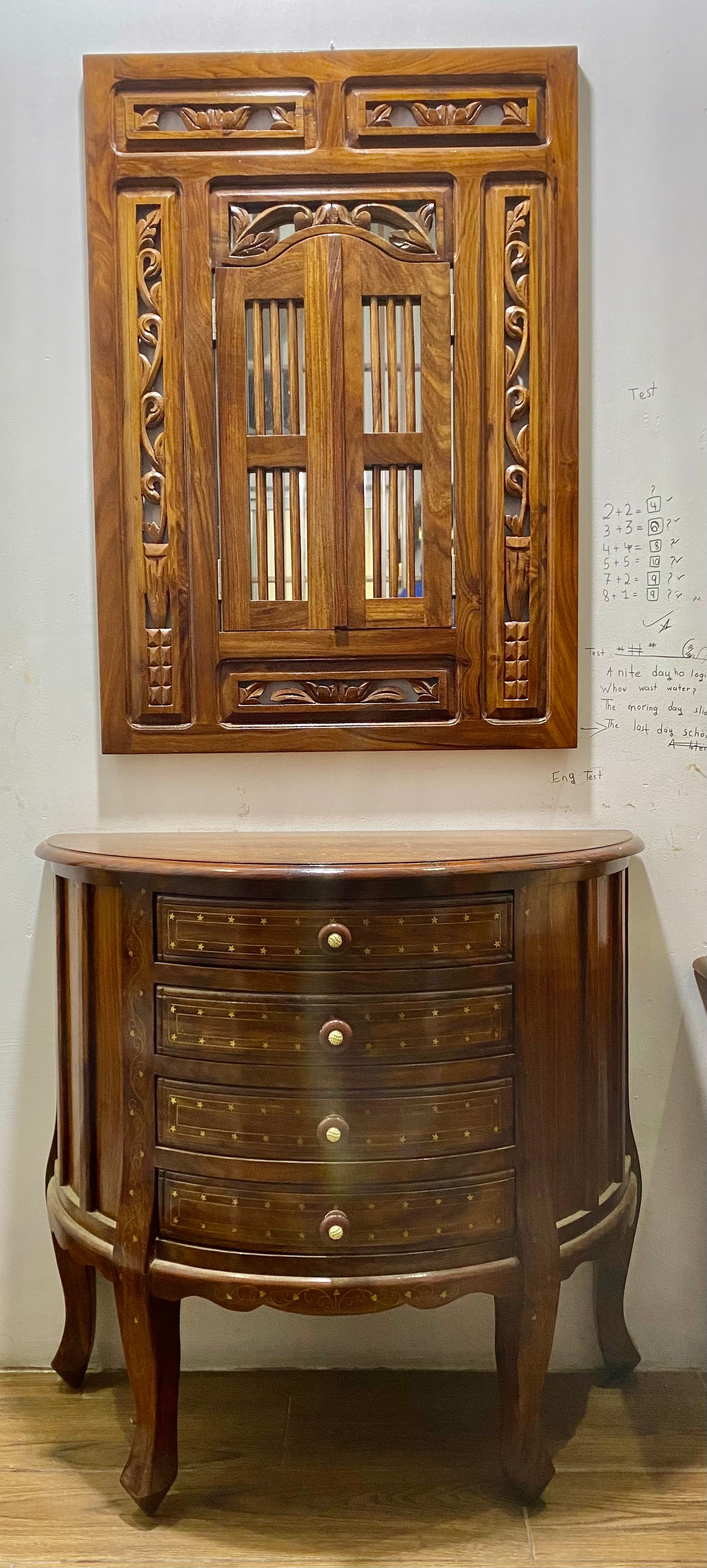 D-Console with Window Mirror Frame