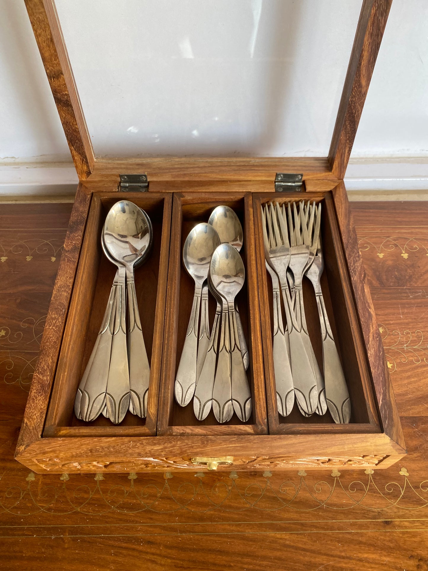 Masala Box with carving work - 3 Removable Portions