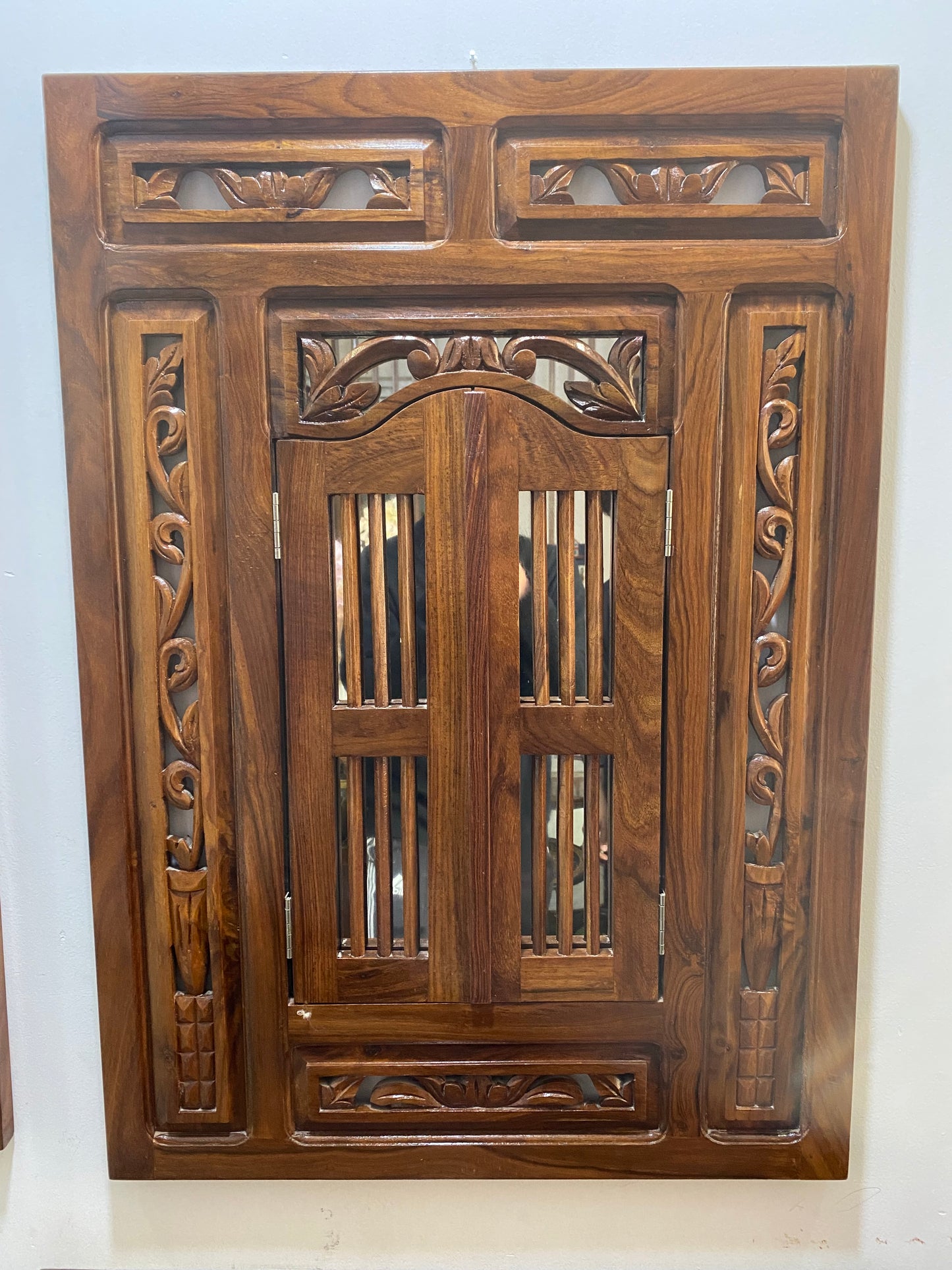 Window Mirror Frame