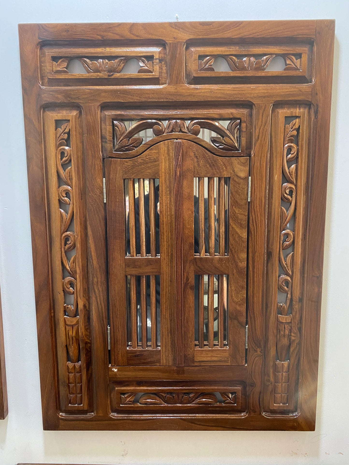 Window Mirror Frame